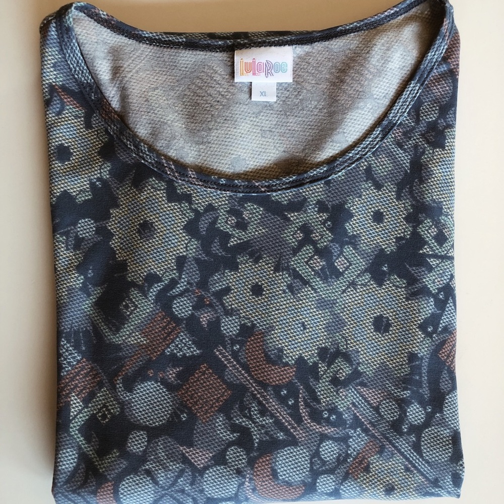 NWT LuLaRoe Irma Tunic